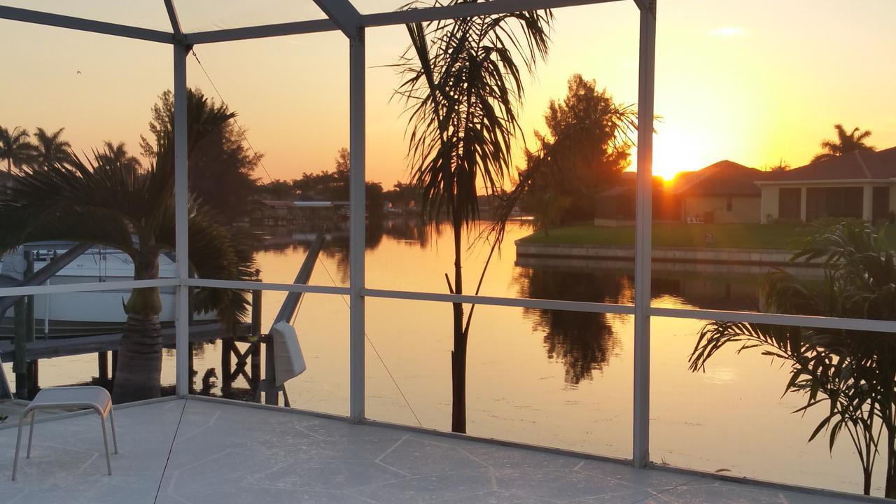 Villa Eyleen Cape Coral Bagian luar foto