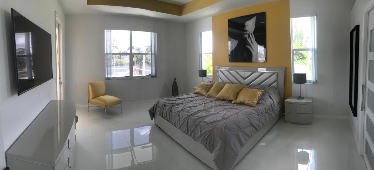 Villa Eyleen Cape Coral Bagian luar foto