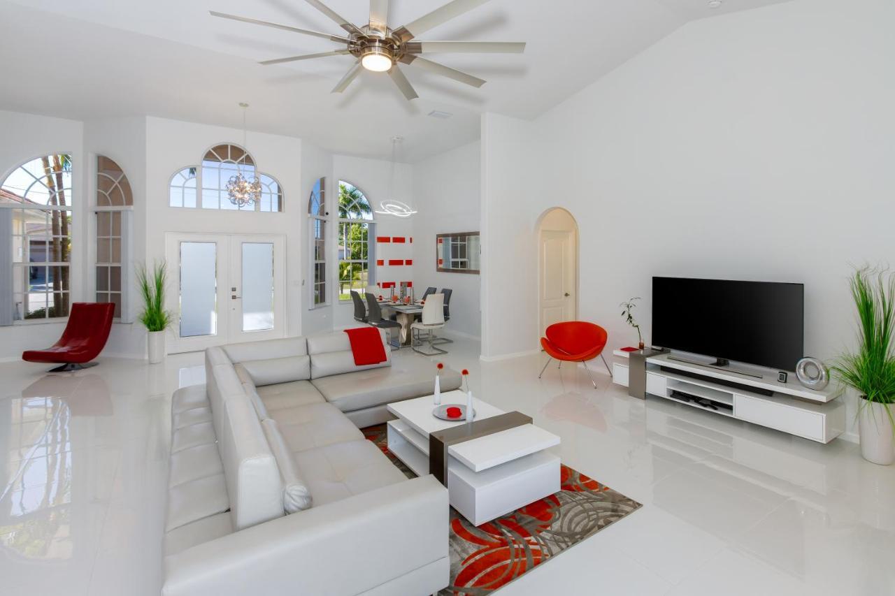 Villa Eyleen Cape Coral Bagian luar foto