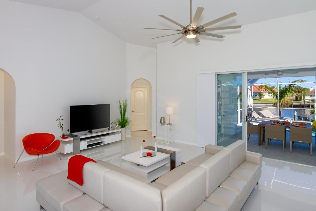 Villa Eyleen Cape Coral Bagian luar foto