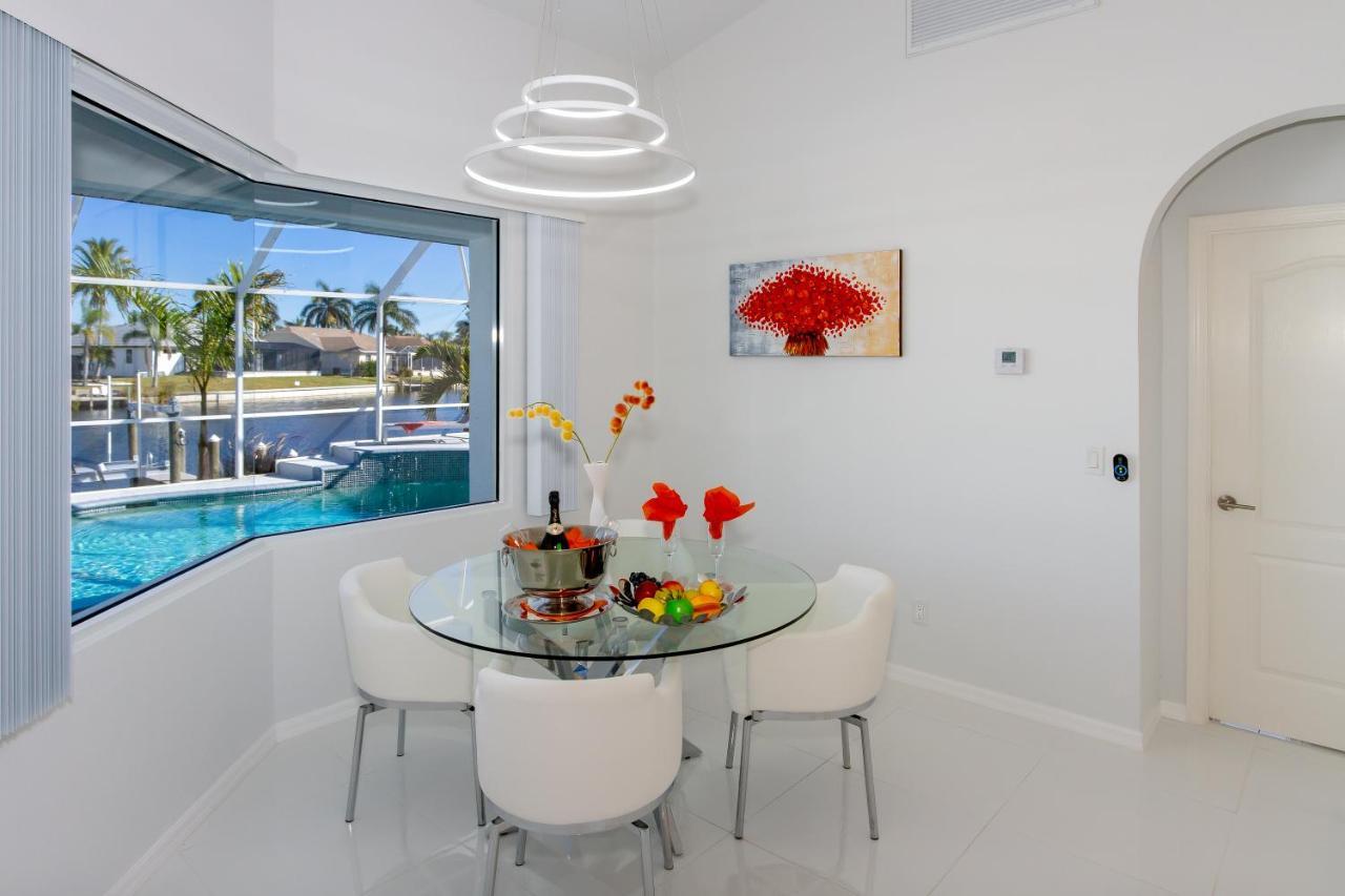 Villa Eyleen Cape Coral Bagian luar foto