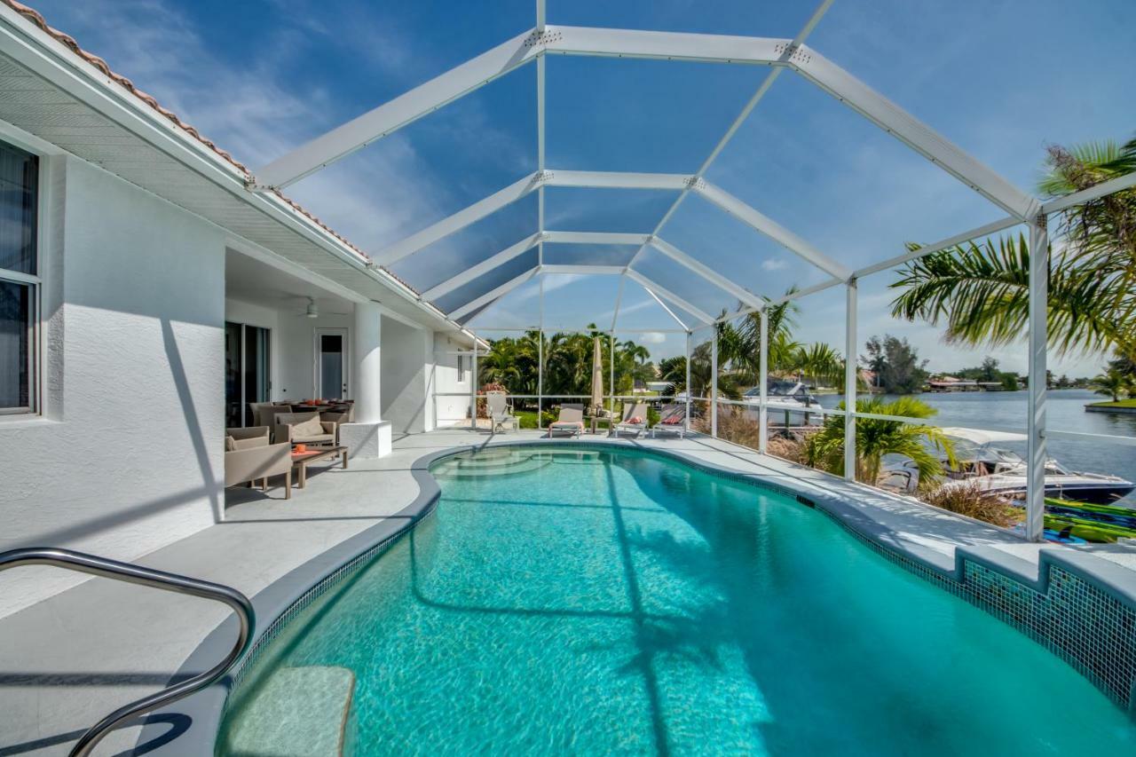 Villa Eyleen Cape Coral Bagian luar foto