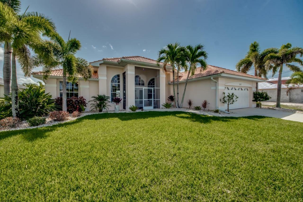 Villa Eyleen Cape Coral Bagian luar foto